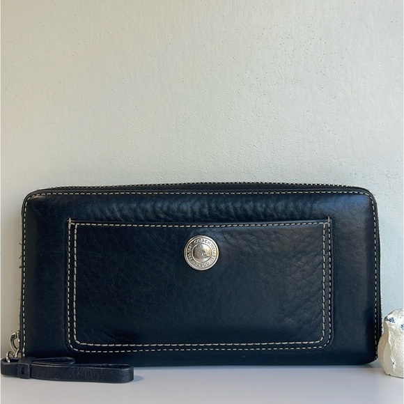 COACH 1941 Leather Wallet - Picture 1 of 16